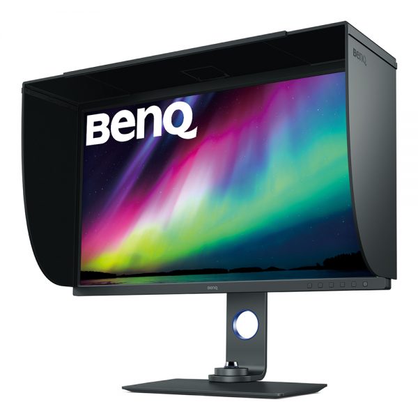 BenQ SW321C with hood